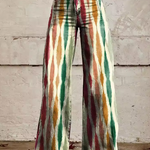 Boho elegant wide-leg pants with multicolor abstract pattern and elastic waistband