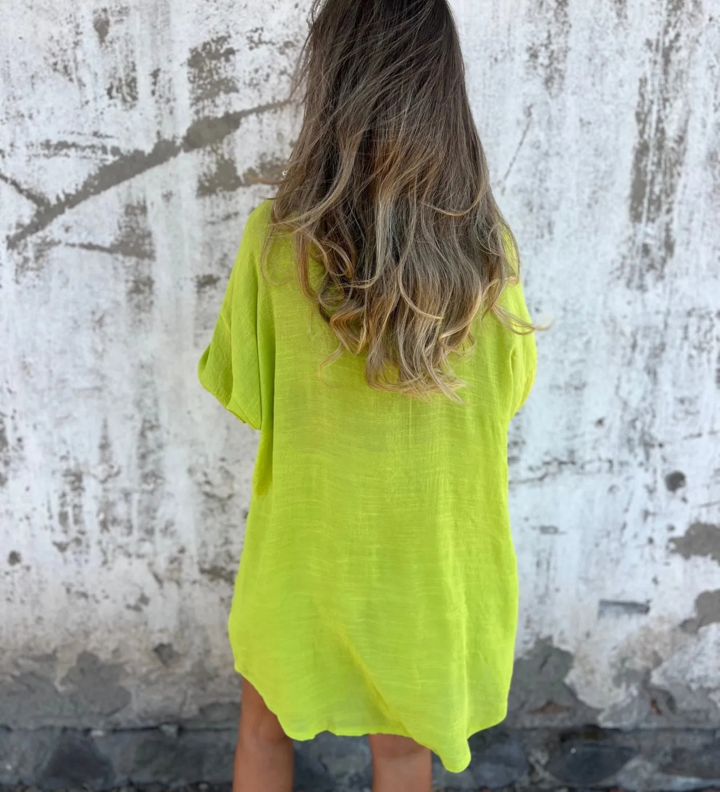 Casual button-up shirt and matching shorts set, lime green, back view
