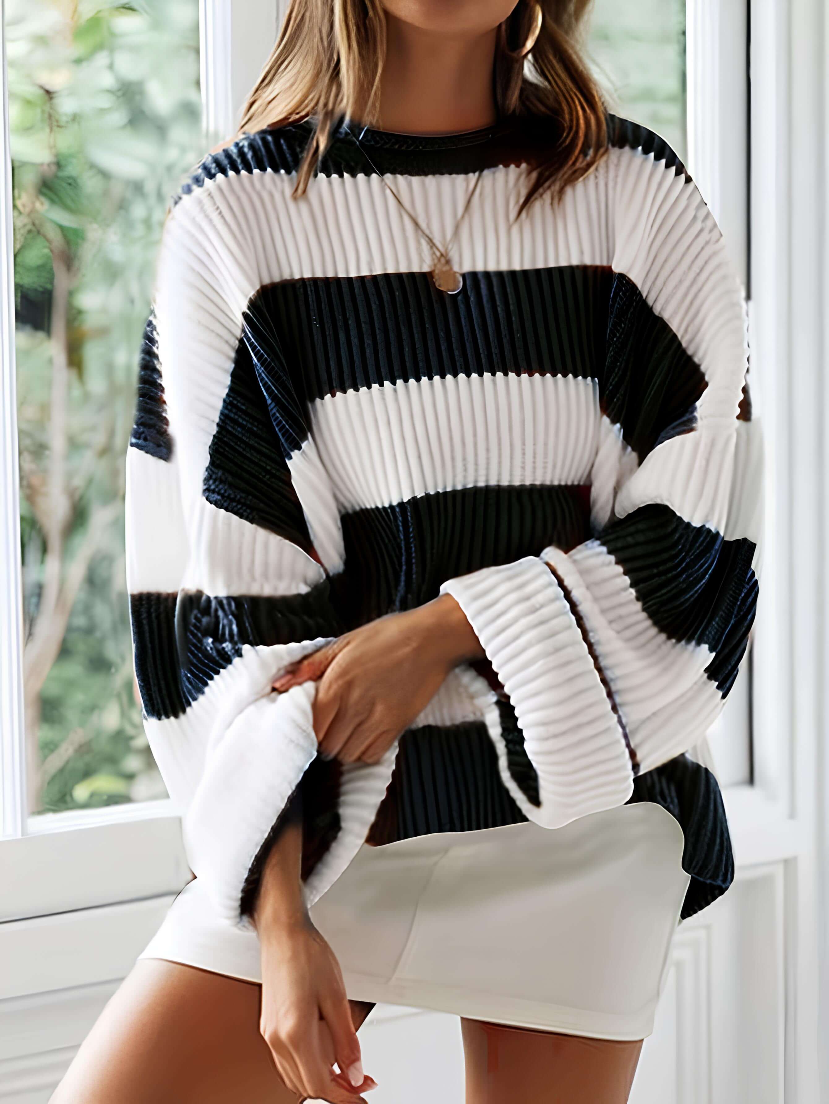 Women’s winter striped knit sweater in white and black, crew neck, long sleeves