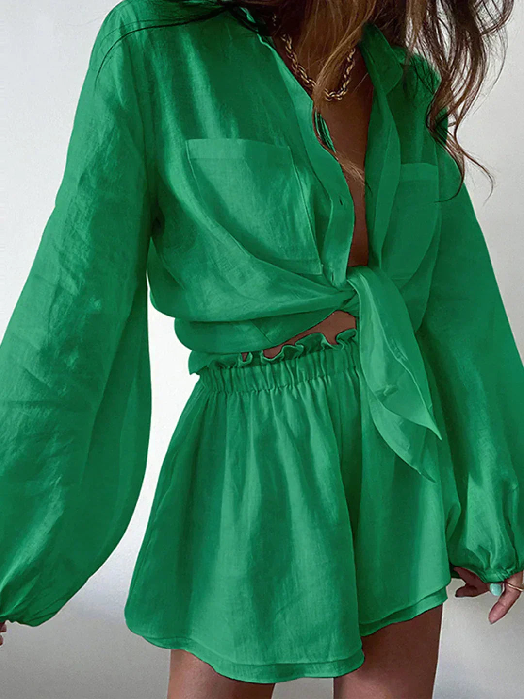 Lined two-piece shorts set, green long-sleeve top and elastic waist shorts