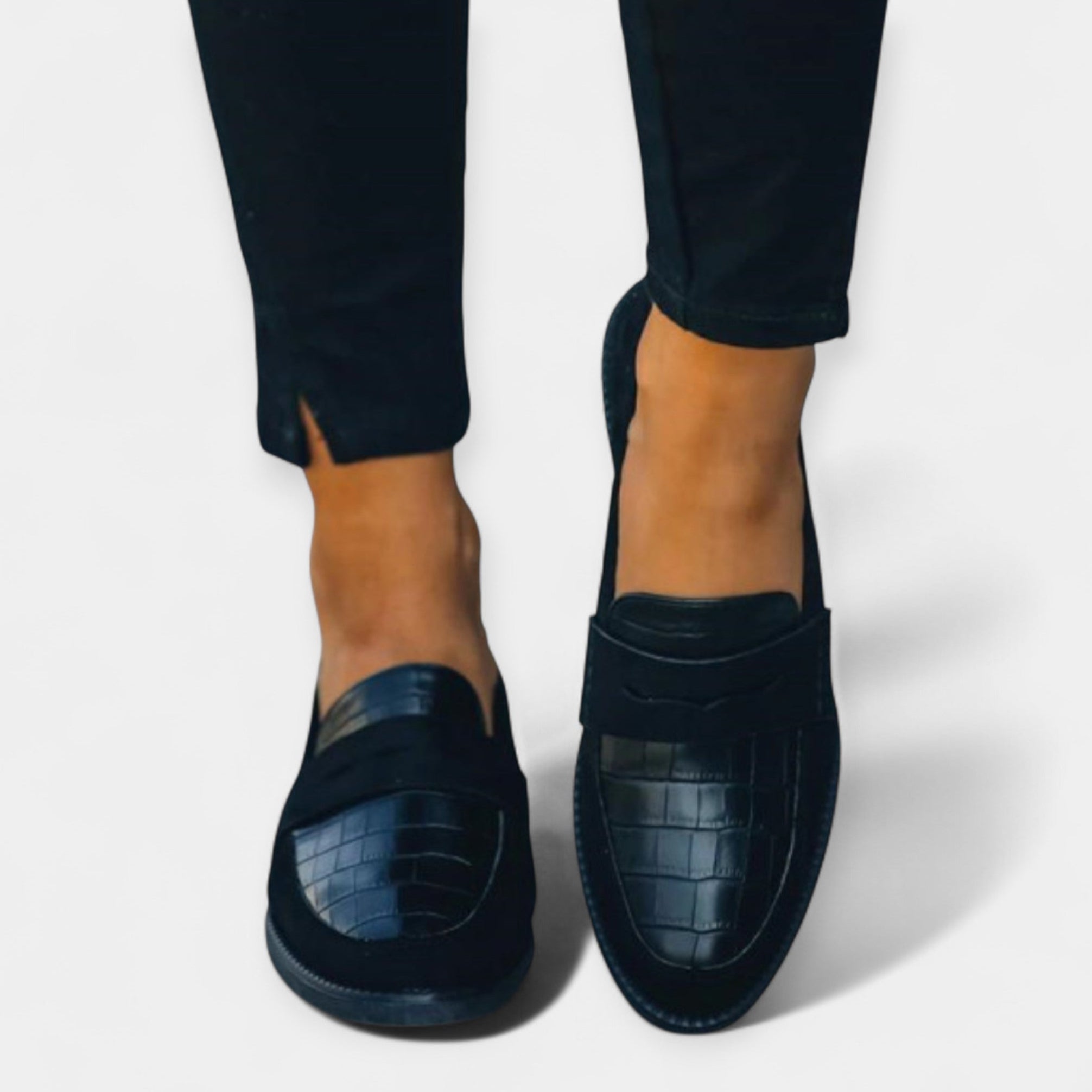 Black croc-embossed loafers with comfortable sole