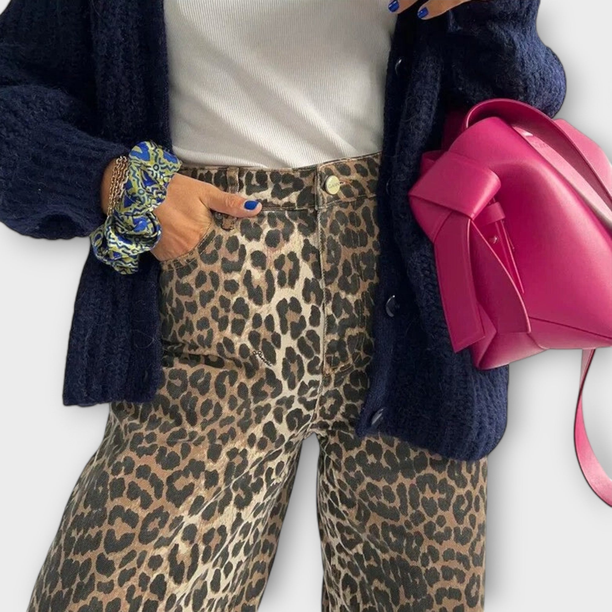 Leopard print vintage jeans, front button waist and tapered legs