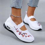White knit summer slip-on orthopedic shoes with ankle chain strap and floral embroidery