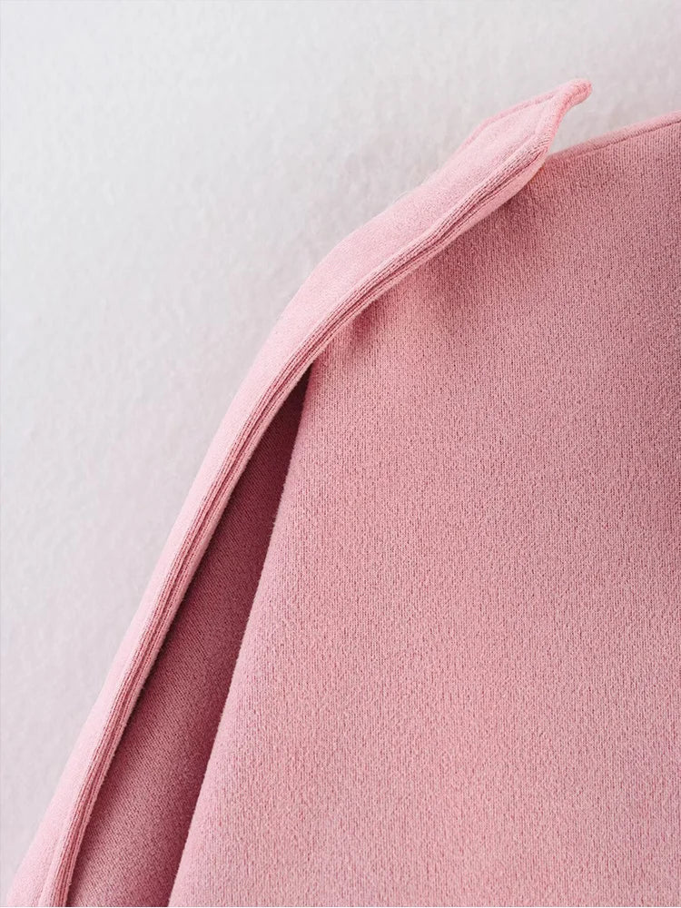 Pink short elegant jacket, collar and front seam detail