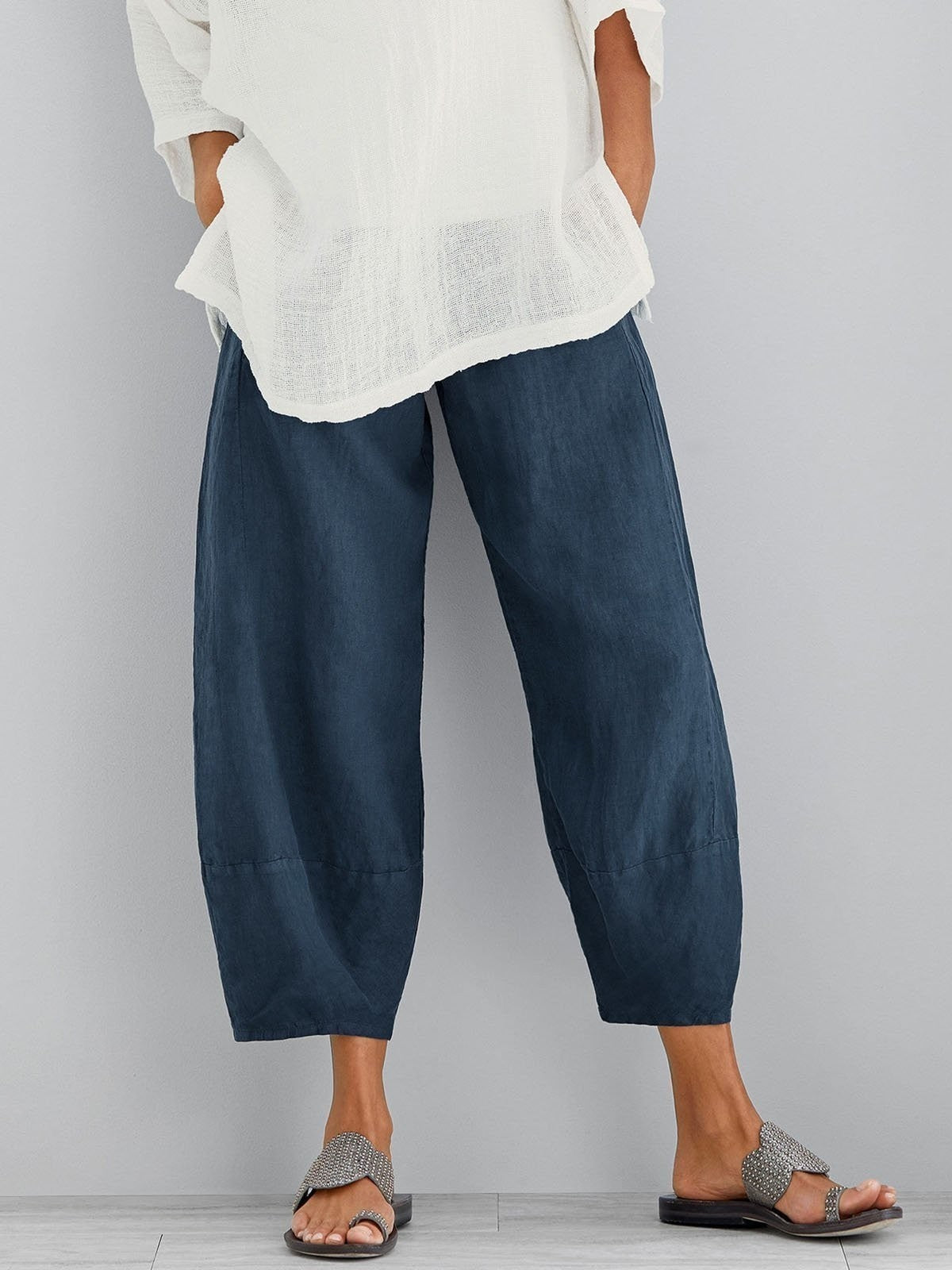 Dark blue lightweight summer pants, roomy tapered legs with cropped cuffs