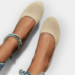 Beige knit ballet flats, slip-on design with rounded toe and flat sole
