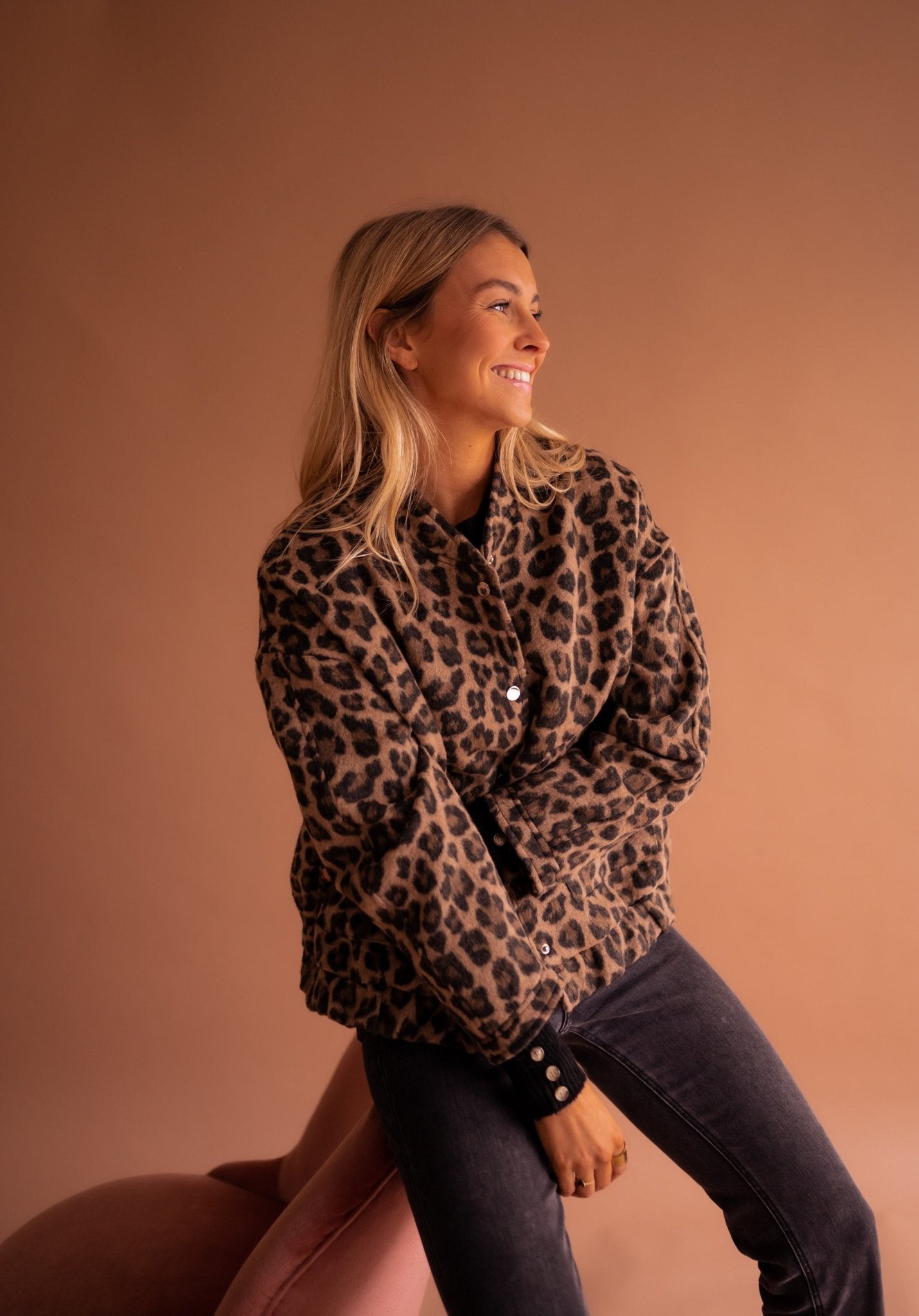 Leopard-print button-front jacket with stand collar and long sleeves