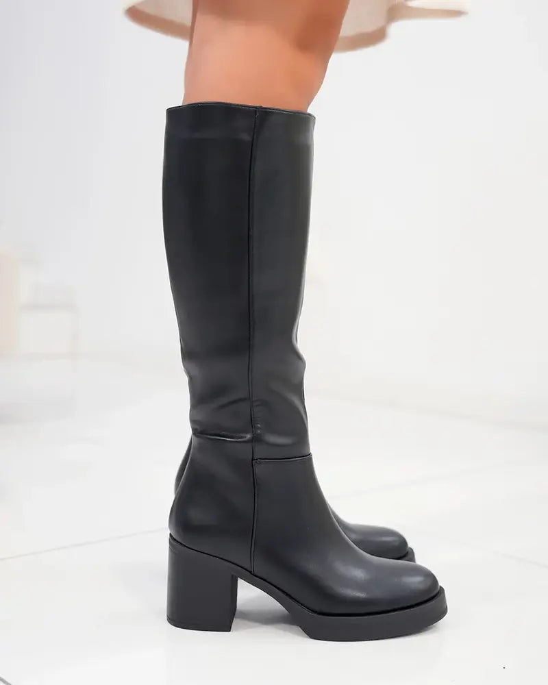 Black knee-high heeled boots with smooth upper and chunky block heel