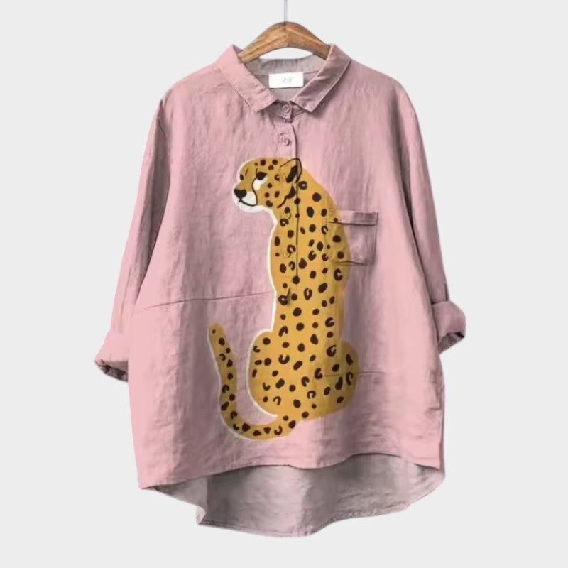 Button-up blouse in dusty pink with collar and long sleeves, animal graphic front