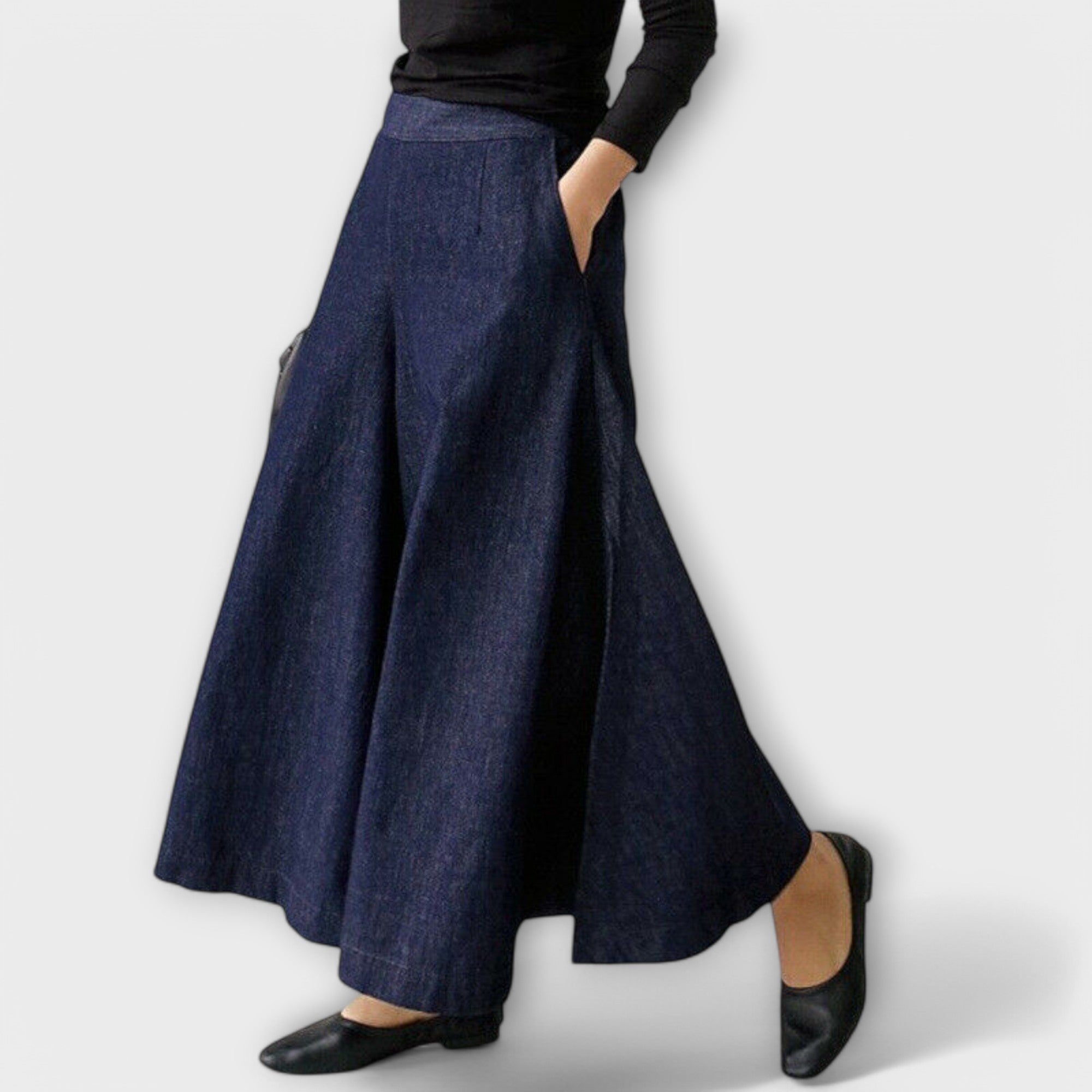 Women's wide-leg denim pants, dark blue with front pleat and flared legs