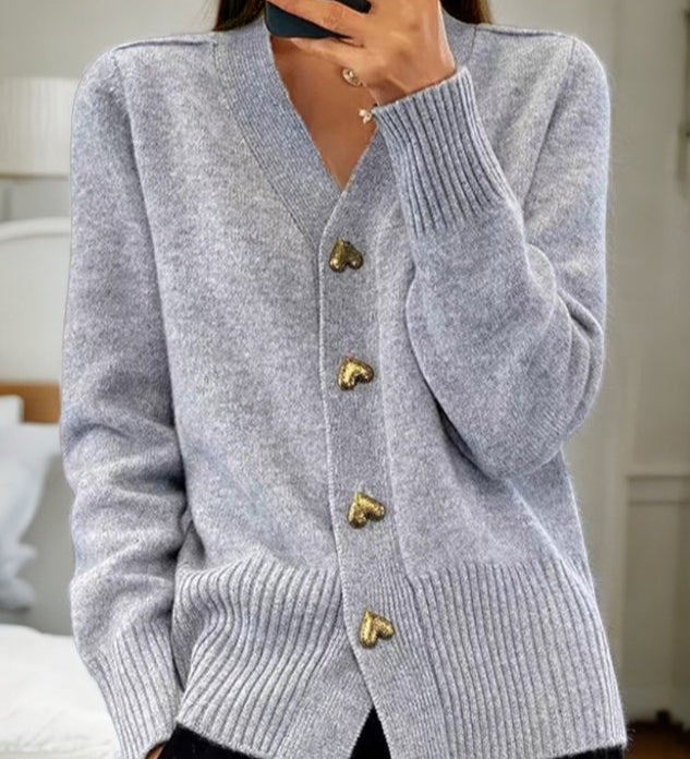 Women's heart-button knit cardigan, grey V-neck with long sleeves and ribbed cuffs