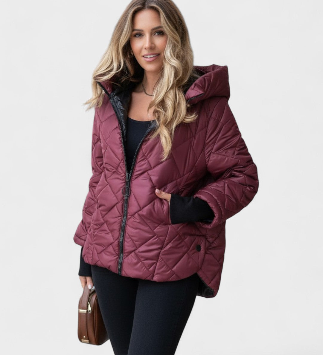 Ema maroon quilted jacket with hood, full-length zipper and black cuffs