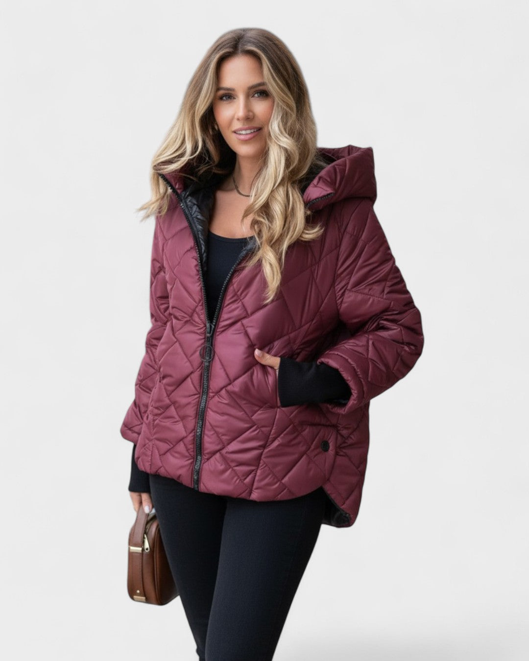 Ema maroon quilted jacket with hood, full-length zipper and black cuffs